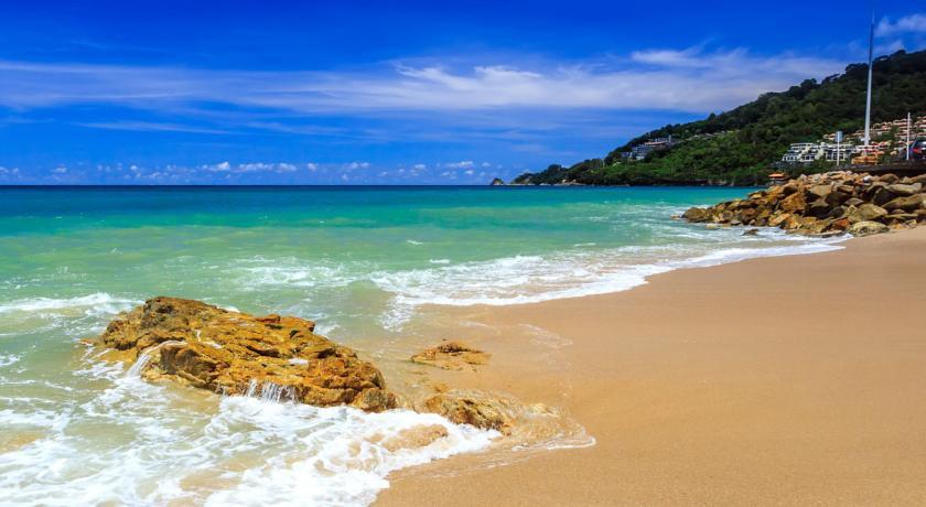 Bamboo Beach Hotel & Spa Patong Экстерьер фото