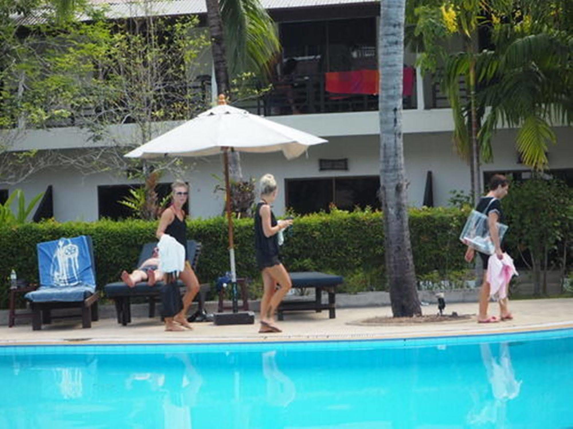 Bamboo Beach Hotel & Spa Patong Экстерьер фото