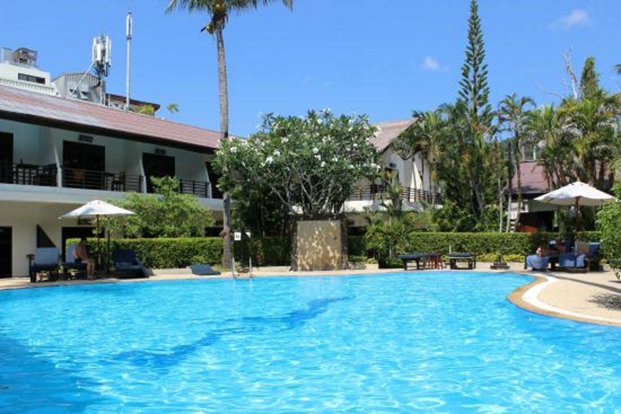 Bamboo Beach Hotel & Spa Patong Экстерьер фото